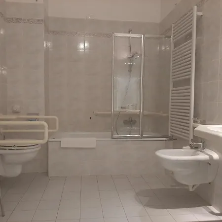 Roero Park ホテル 4*