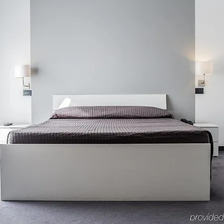 Roero Park ホテル 4*