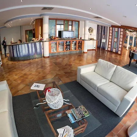 فندق Roero Park Sommariva Perno