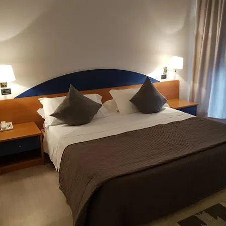 Roero Park Hotel Sommariva Perno