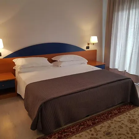 Hotel Roero Park Sommariva Perno