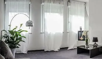 ホテル Roero Park Sommariva Perno