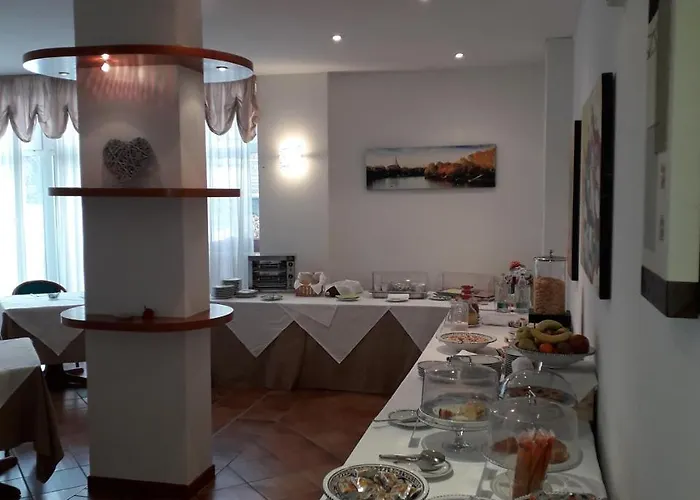 Roero Park 酒店 Sommariva Perno